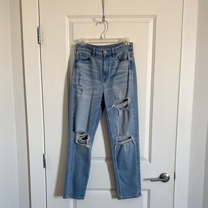 American Eagle Mom Straight Jean